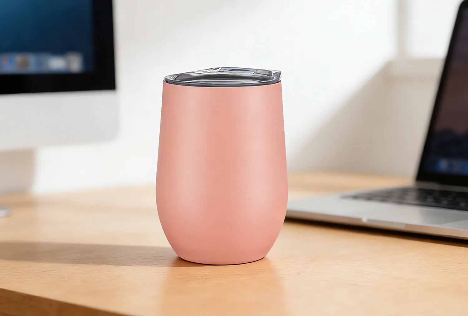 Die Hauptmerkmale des Bierkrugs.