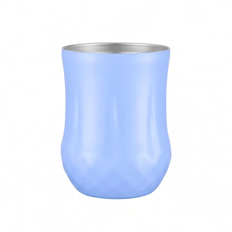 Bierbecher aus Metall